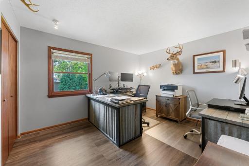1345 Broadview Avenue, Chaska, MN 55318