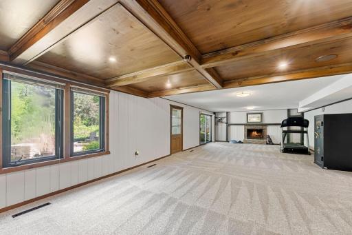 1345 Broadview Avenue, Chaska, MN 55318