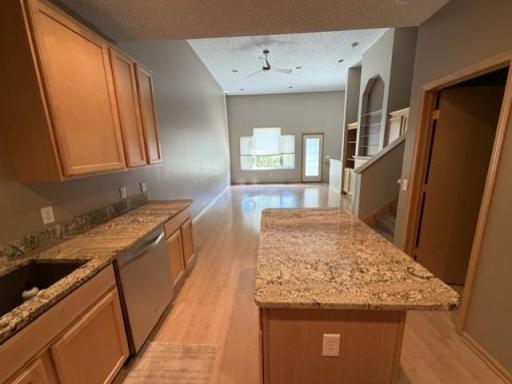 4820 Underwood Lane N, E, Plymouth, MN 55442