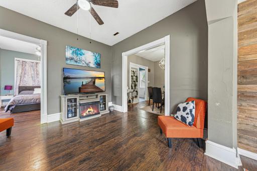 228 W 4th Street, Blue Earth, MN 56013