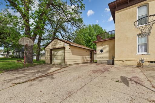 228 W 4th Street, Blue Earth, MN 56013