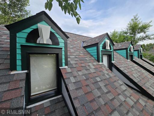 Roof complete tear off replaced both garage and home 2023