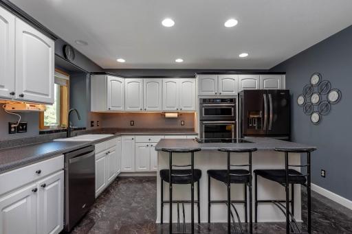 2153 Peregrine Lane, North Mankato, MN 56003