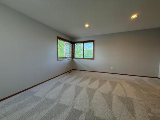 9828 Greenspruce Avenue N, Minneapolis, MN 55443