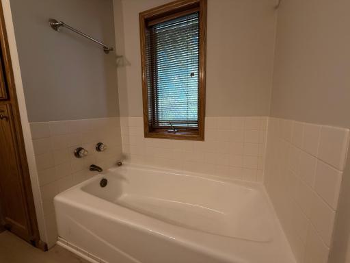 9828 Greenspruce Avenue N, Minneapolis, MN 55443