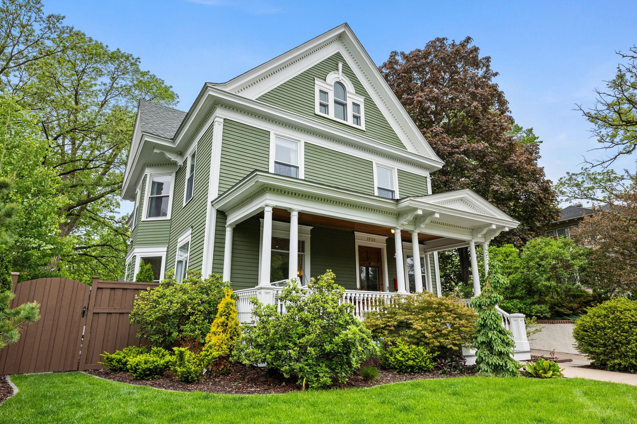Front porch perched above the street.
