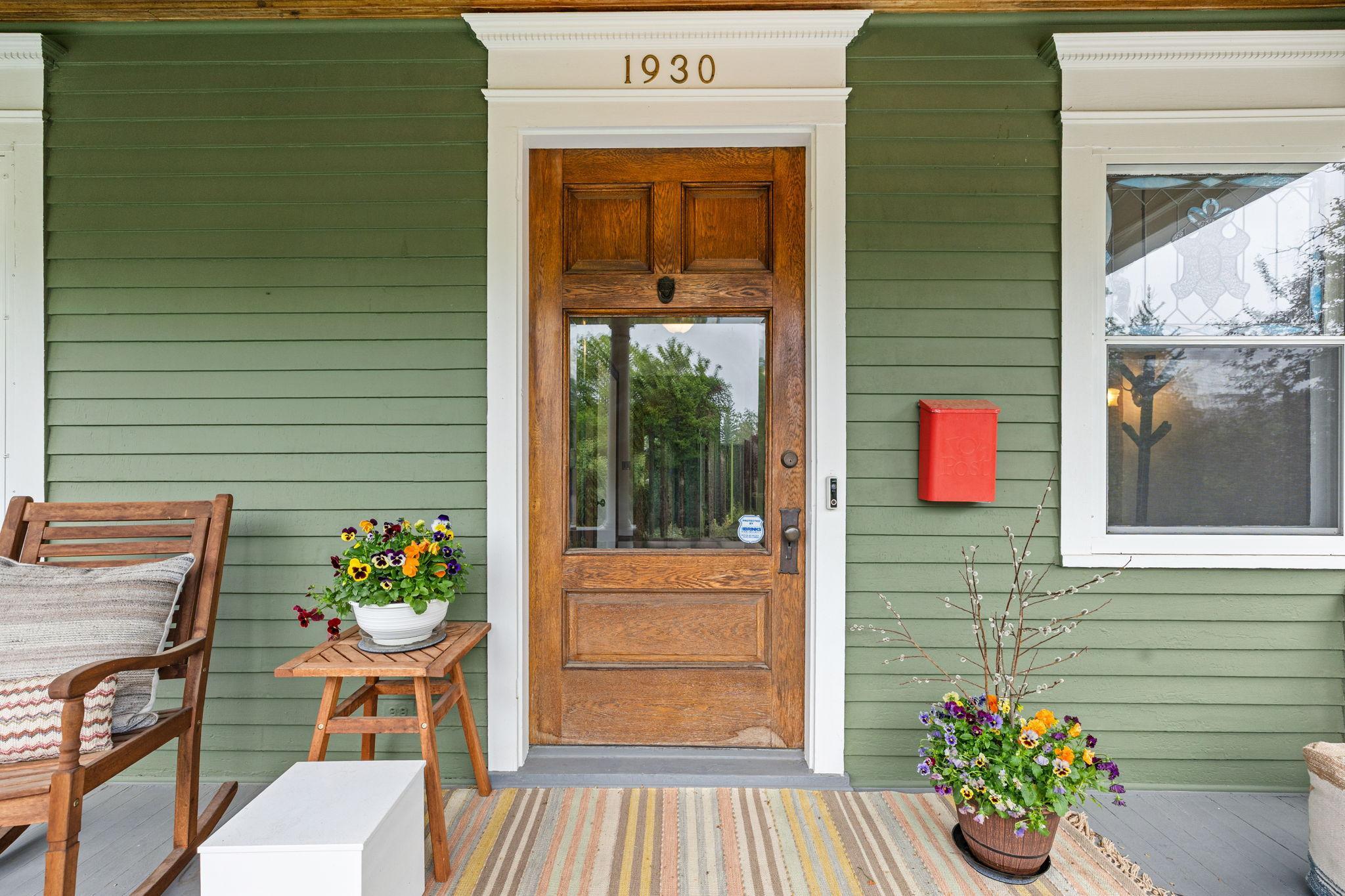 Come in!
