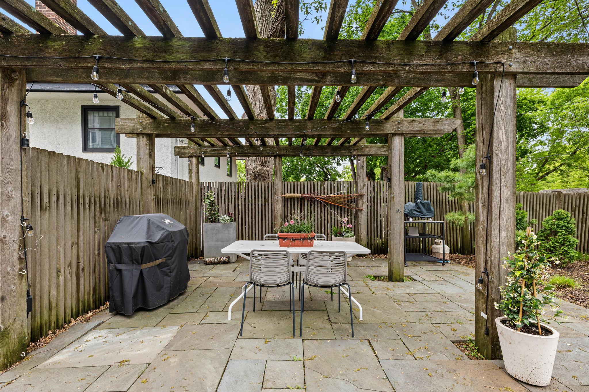 Ble stone patio with pergola - great for relaxing or entertaining.