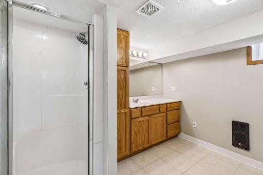 1516 Asbury Street, Saint Paul, MN 55108