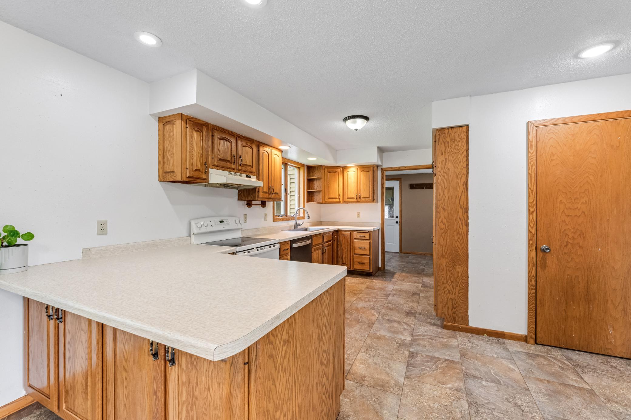 20908 Camp Winnebago Rd. Caledonia, MN (2).jpg