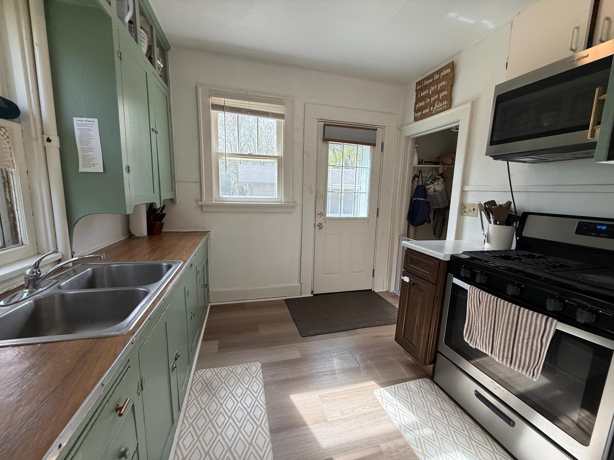 Kitchen/Back door/basement door