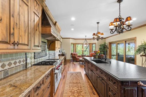 6823 Alpine Trail, Eden Prairie, MN 55346