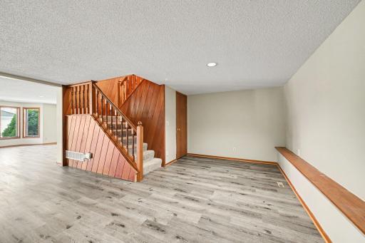2000 Westview Drive, Hastings, MN 55033
