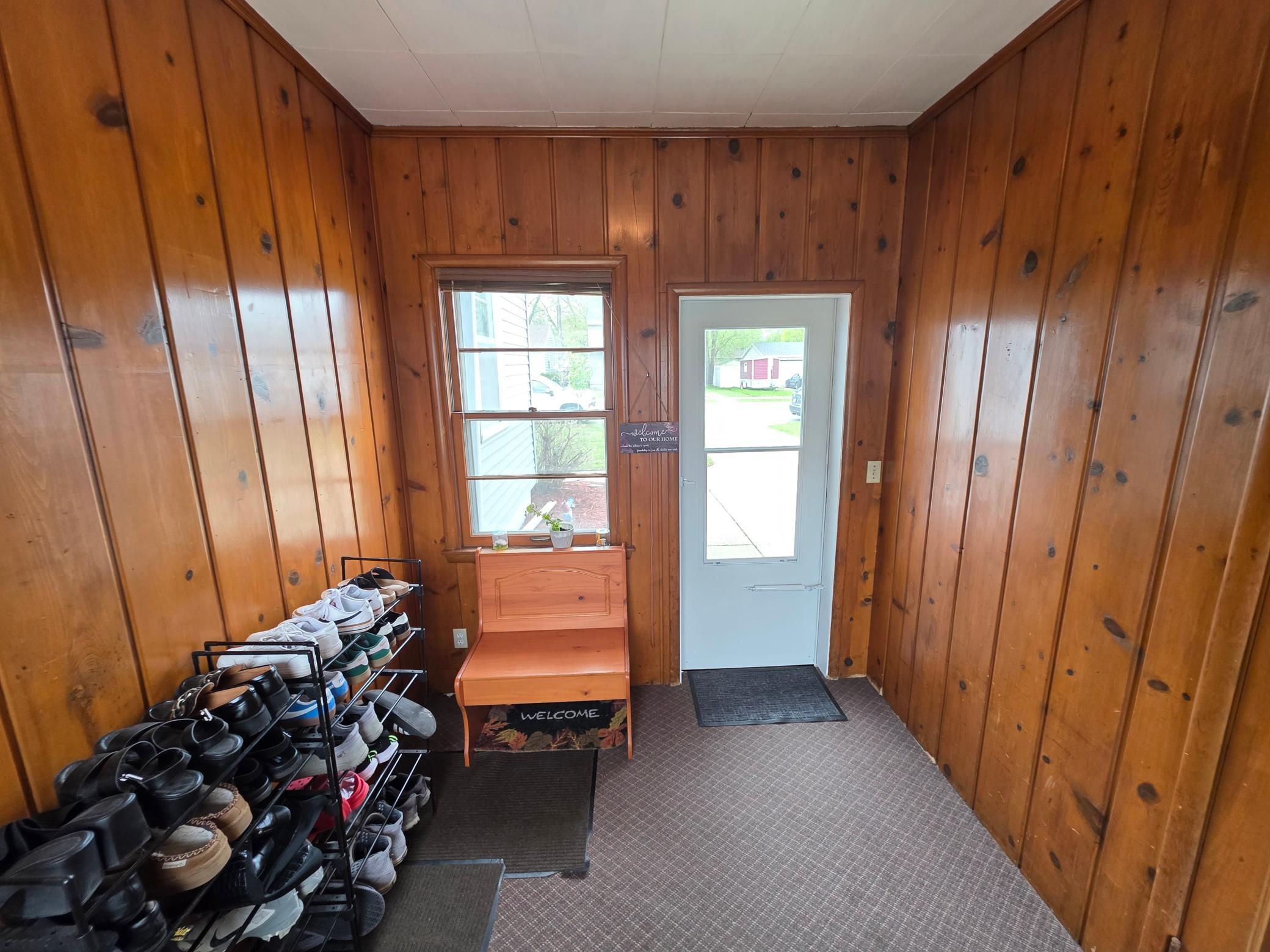 43 Breezeway From House to Attached Garage.jpg