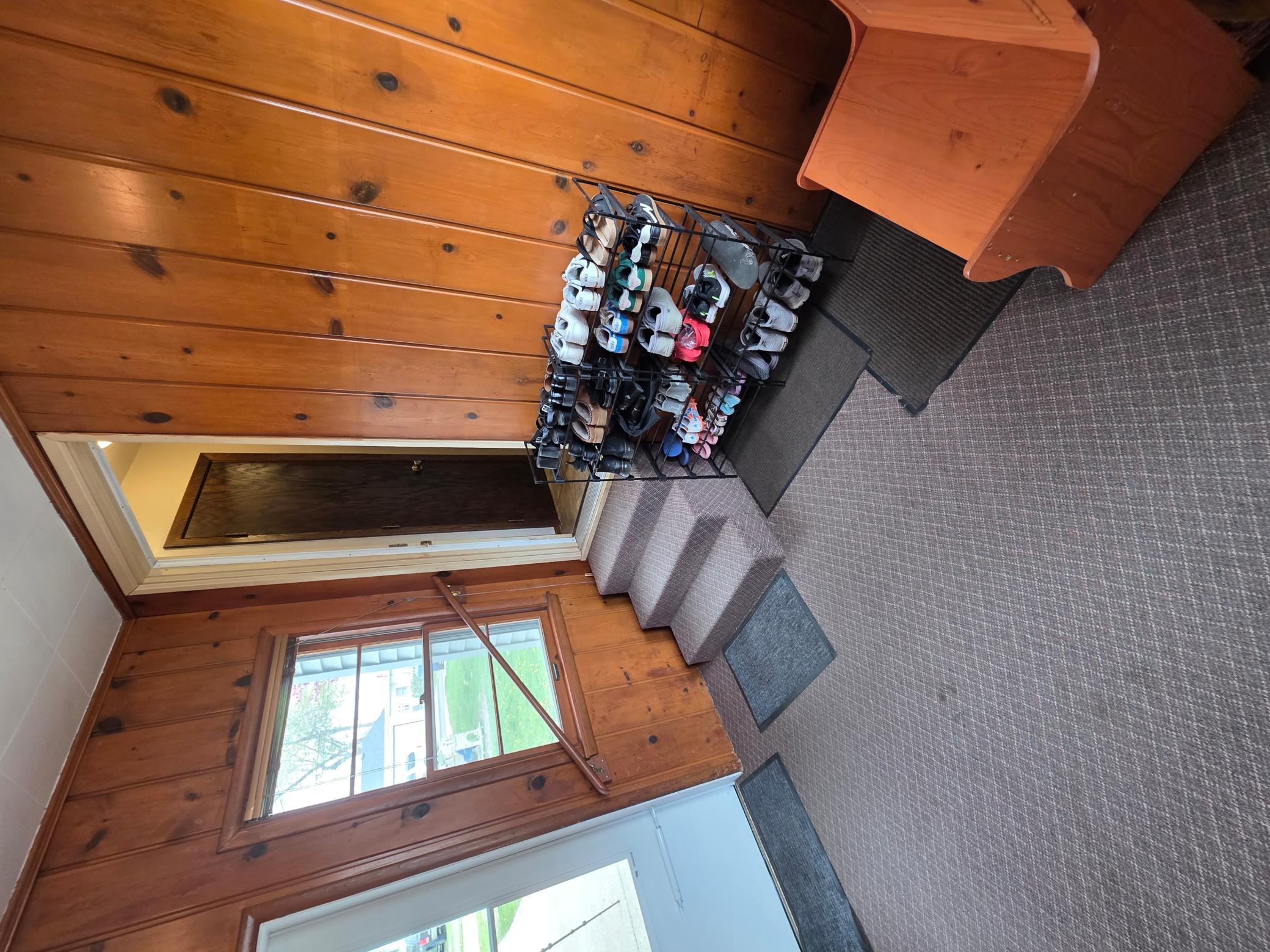 44 Breezeway.jpg