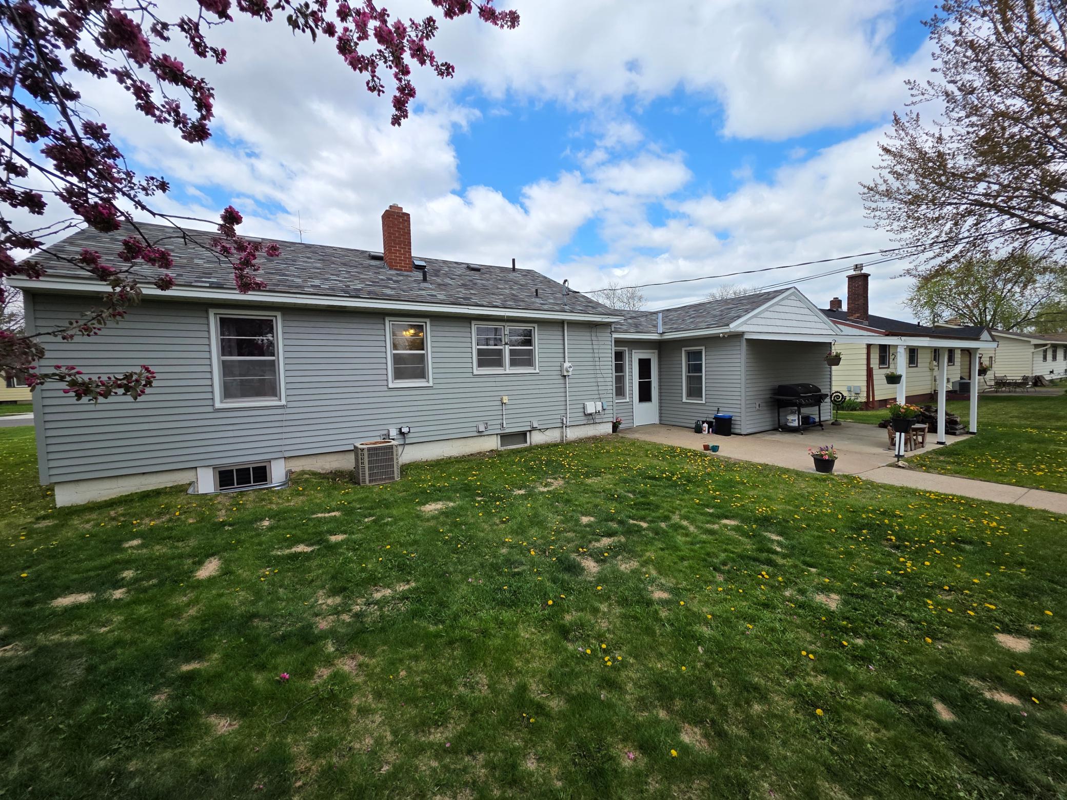 14 Back of House.jpg