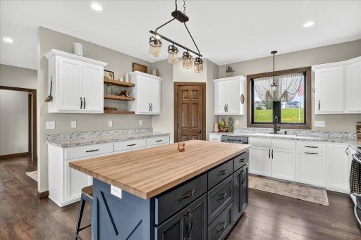 912 14th Street NE, Montgomery, MN 56069