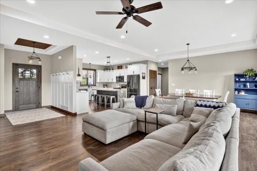 912 14th Street NE, Montgomery, MN 56069