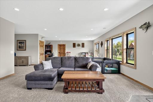 912 14th Street NE, Montgomery, MN 56069