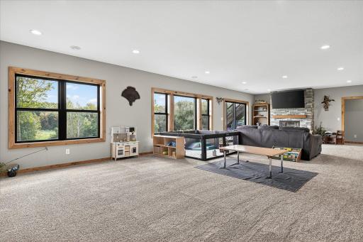 912 14th Street NE, Montgomery, MN 56069