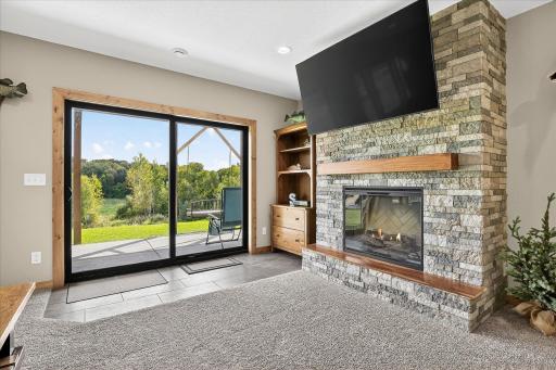 912 14th Street NE, Montgomery, MN 56069