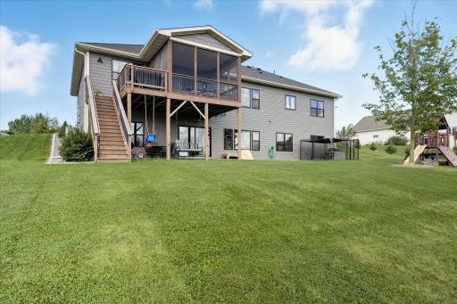 912 14th Street NE, Montgomery, MN 56069