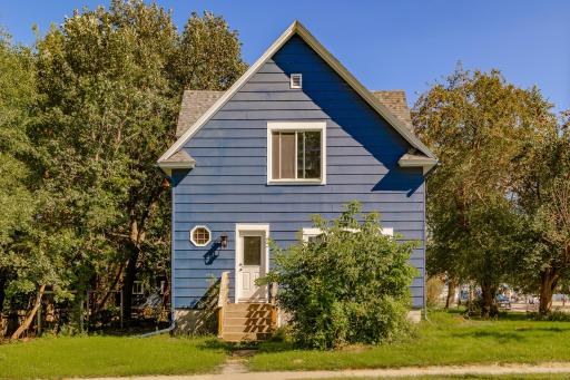 276 Minnesota Avenue W, Glenwood, MN 56334