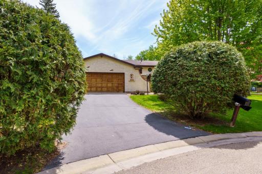 2640 Alvarado Lane N, Minneapolis, MN 55447
