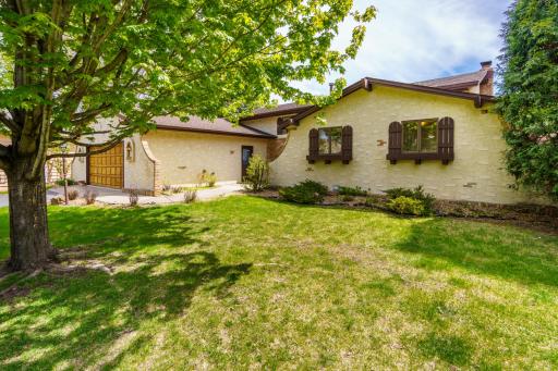 2640 Alvarado Lane N, Minneapolis, MN 55447