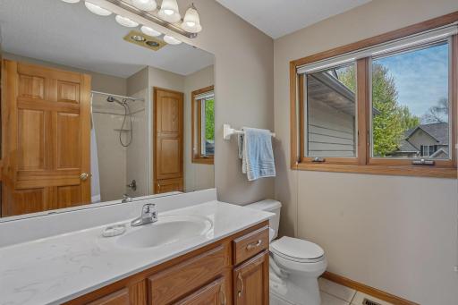 51-web-or-mls-Shenandoah Ln-S1205-042.jpg