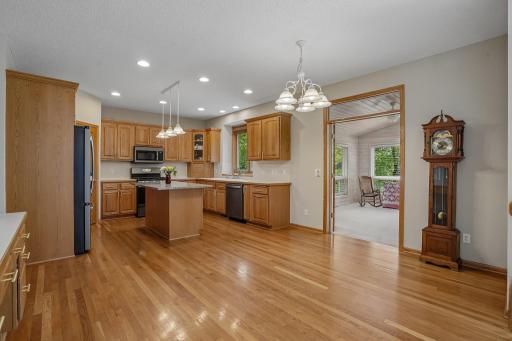 13-web-or-mls-Shenandoah Ln-S1205-011.jpg