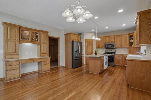 14-web-or-mls-Shenandoah Ln-S1205-012.jpg