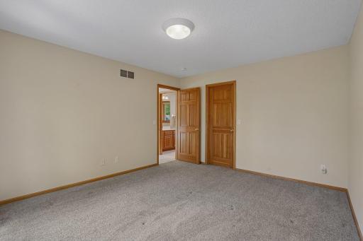 53-web-or-mls-Shenandoah Ln-S1205-044.jpg