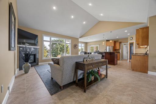 4165 Furnberg Place S, Fargo, ND 58104