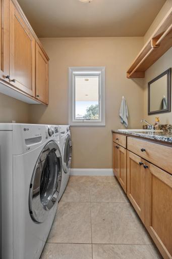 4165 Furnberg Place S, Fargo, ND 58104