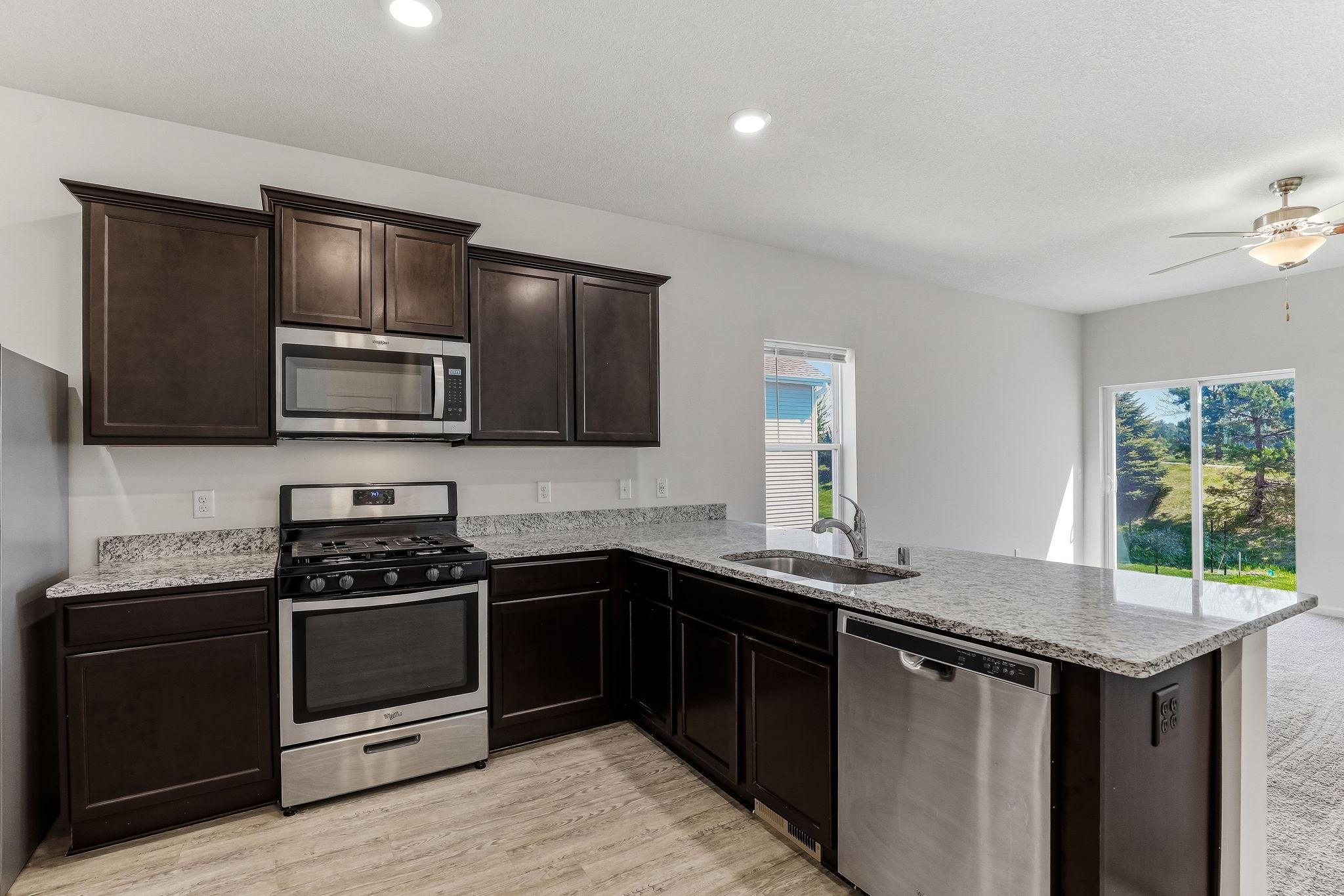 7-web-or-mls-262-16th-Ave-07.jpg