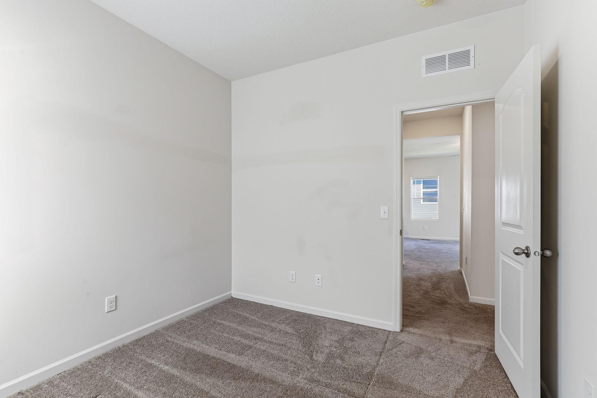 14-web-or-mls-262-16th-Ave-14.jpg