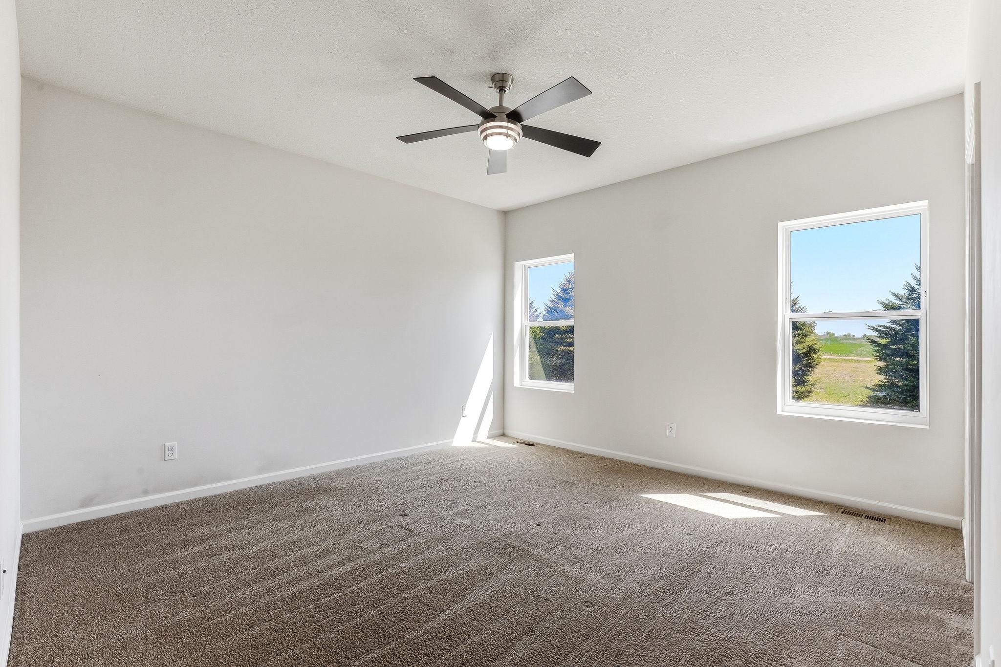 20-web-or-mls-262-16th-Ave-20.jpg
