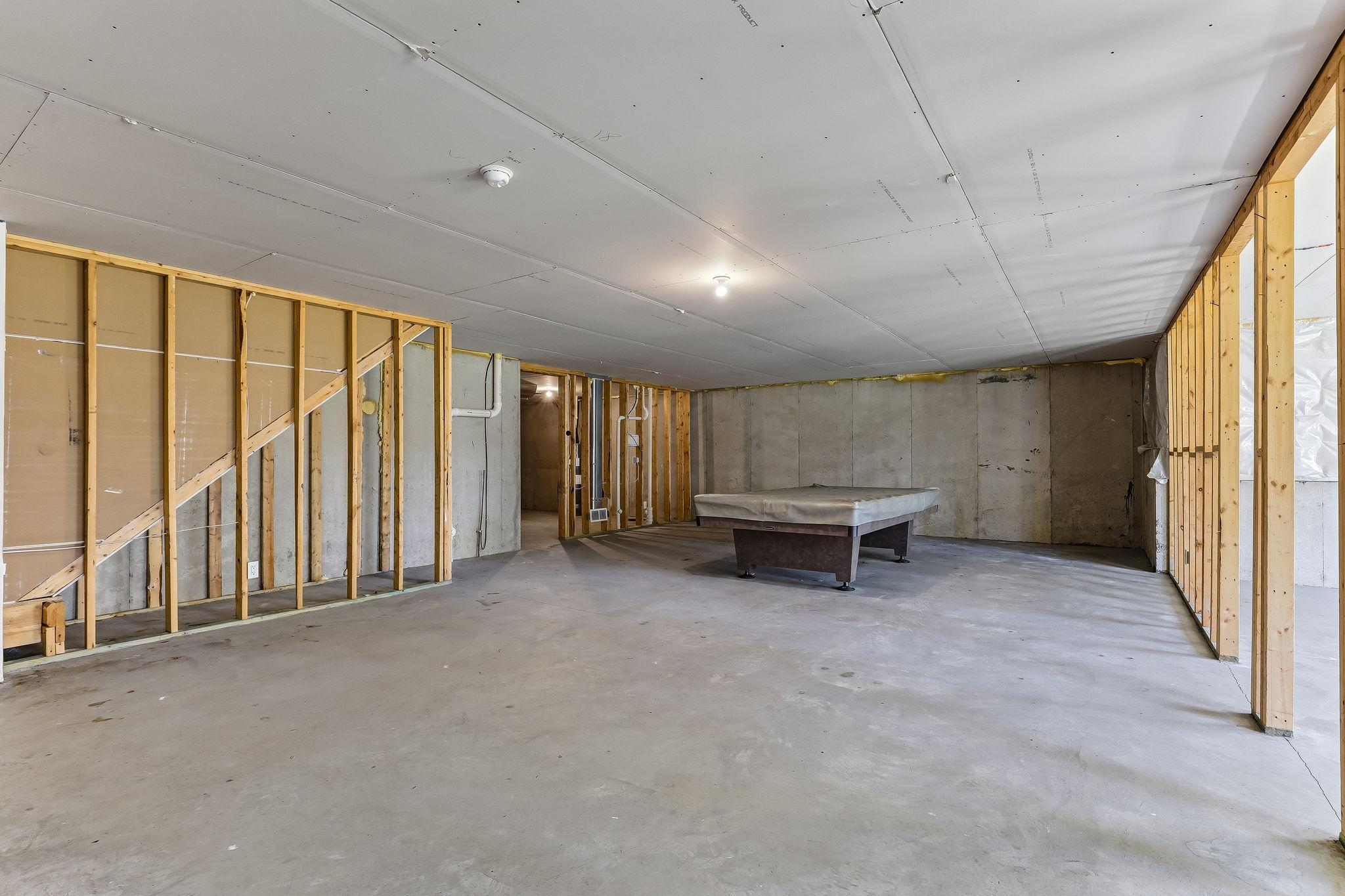 26-web-or-mls-262-16th-Ave-26.jpg