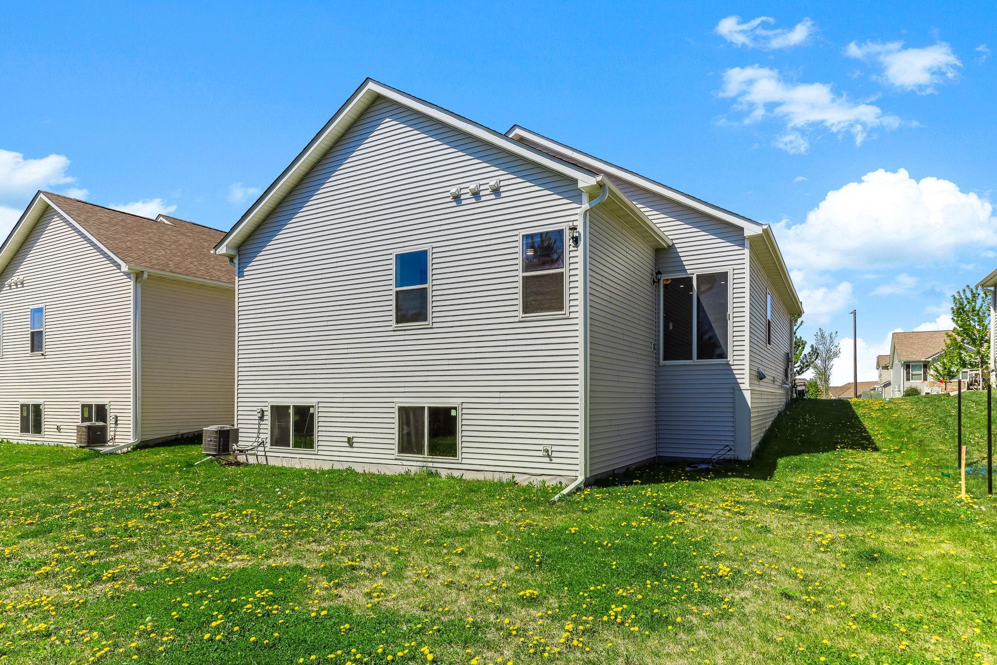 32-web-or-mls-262-16th-Ave-32.jpg