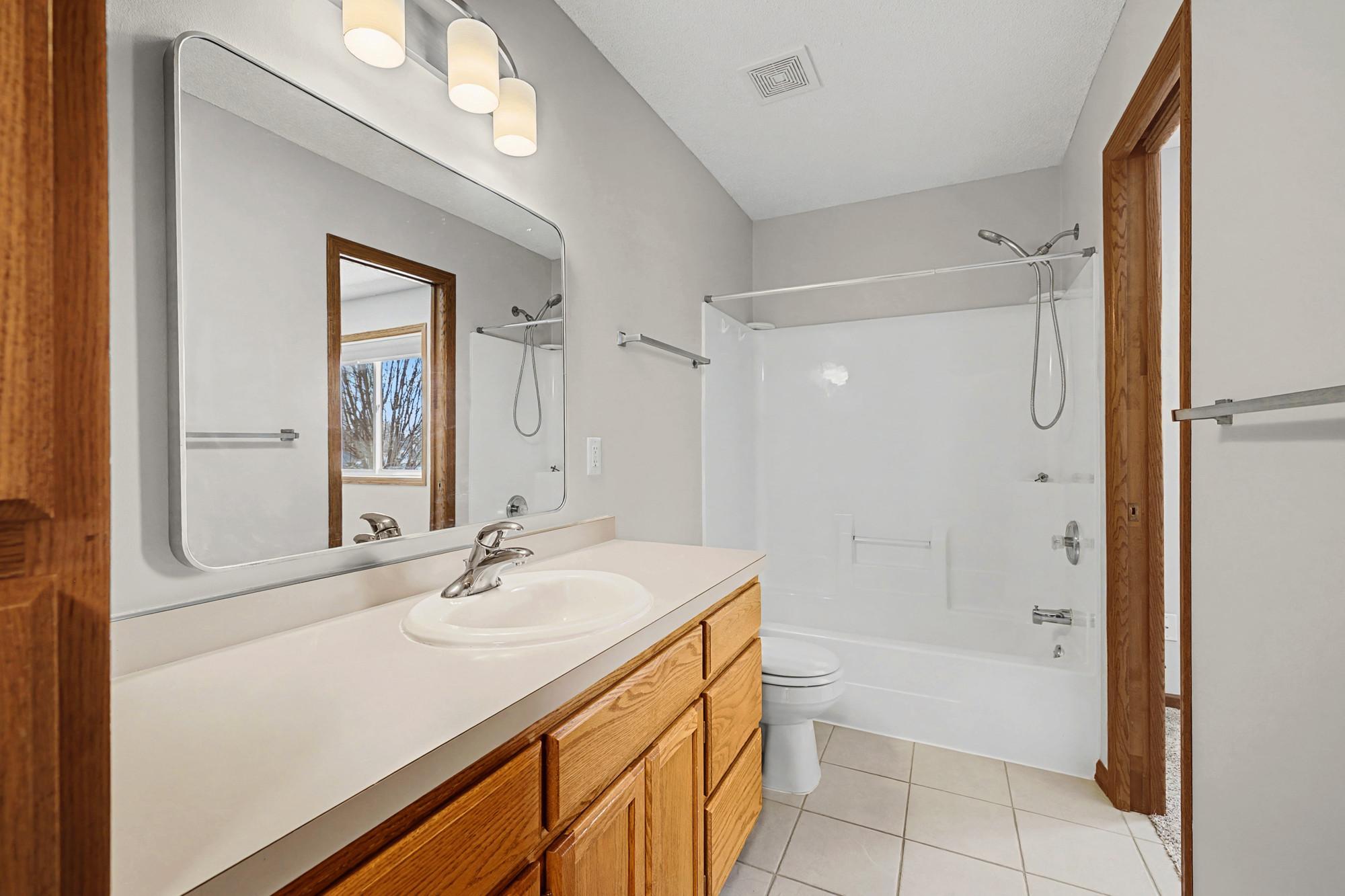 Master/main bath