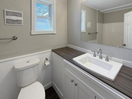 1330 14th Street S, Fargo, ND 58103