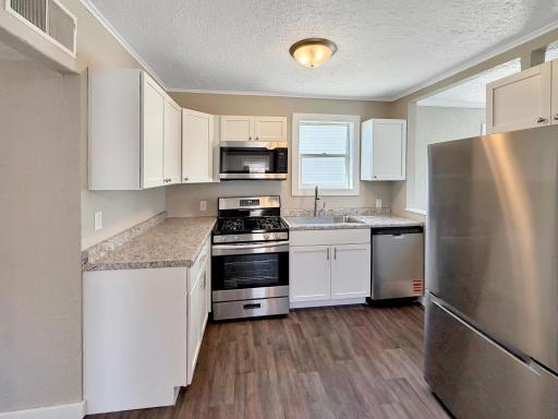 1330 14th Street S, Fargo, ND 58103