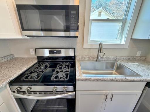 1330 14th Street S, Fargo, ND 58103