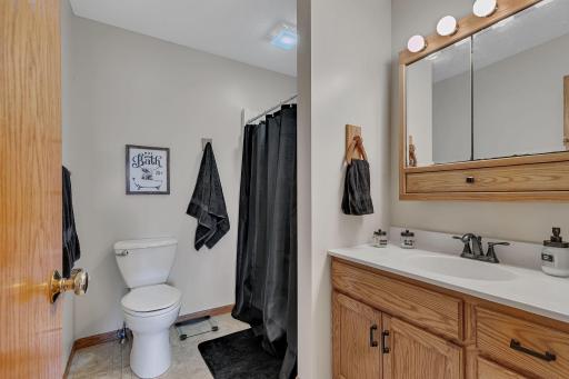 1904 4th Street N, Sartell, MN 56377