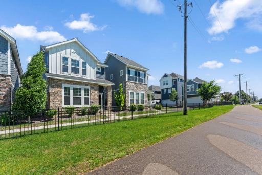 Almost new detached townhome in heart of Anoka