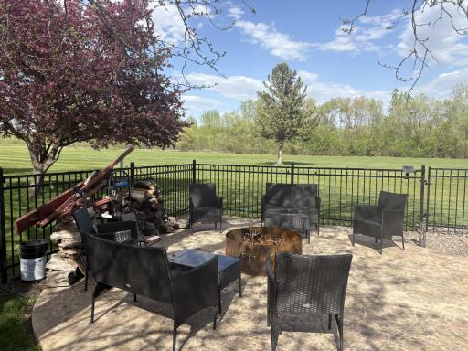 As the night sets in gather round the fire pit area for some evening fun.