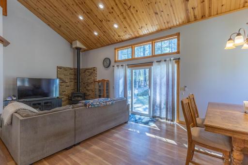 508 Spruce Grove Lane NW, Bemidji, MN 56601