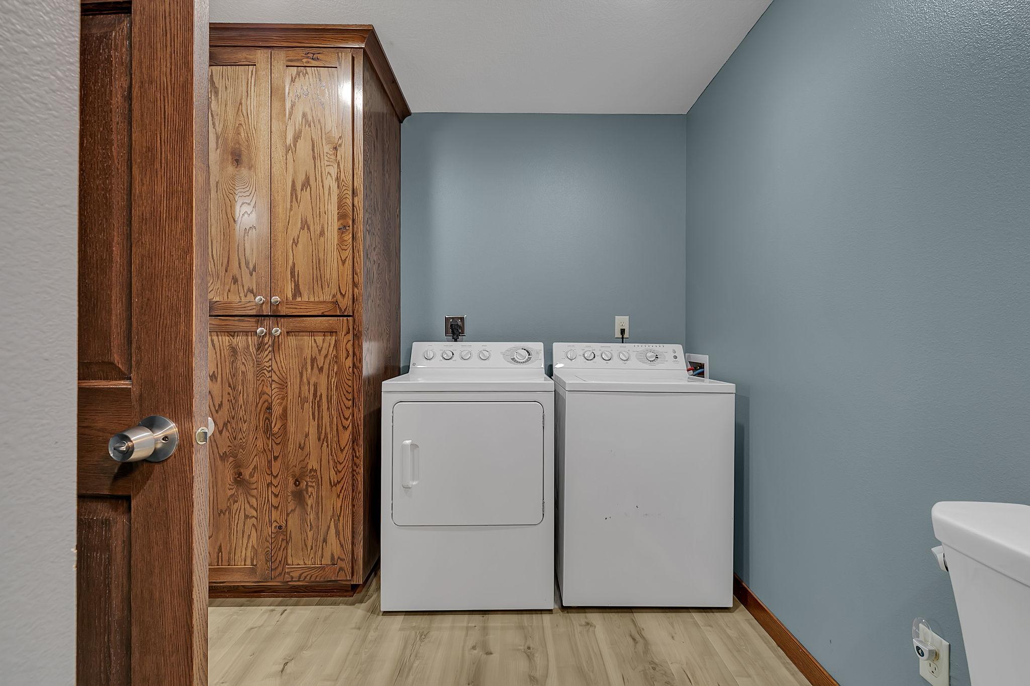 Lower level laundry