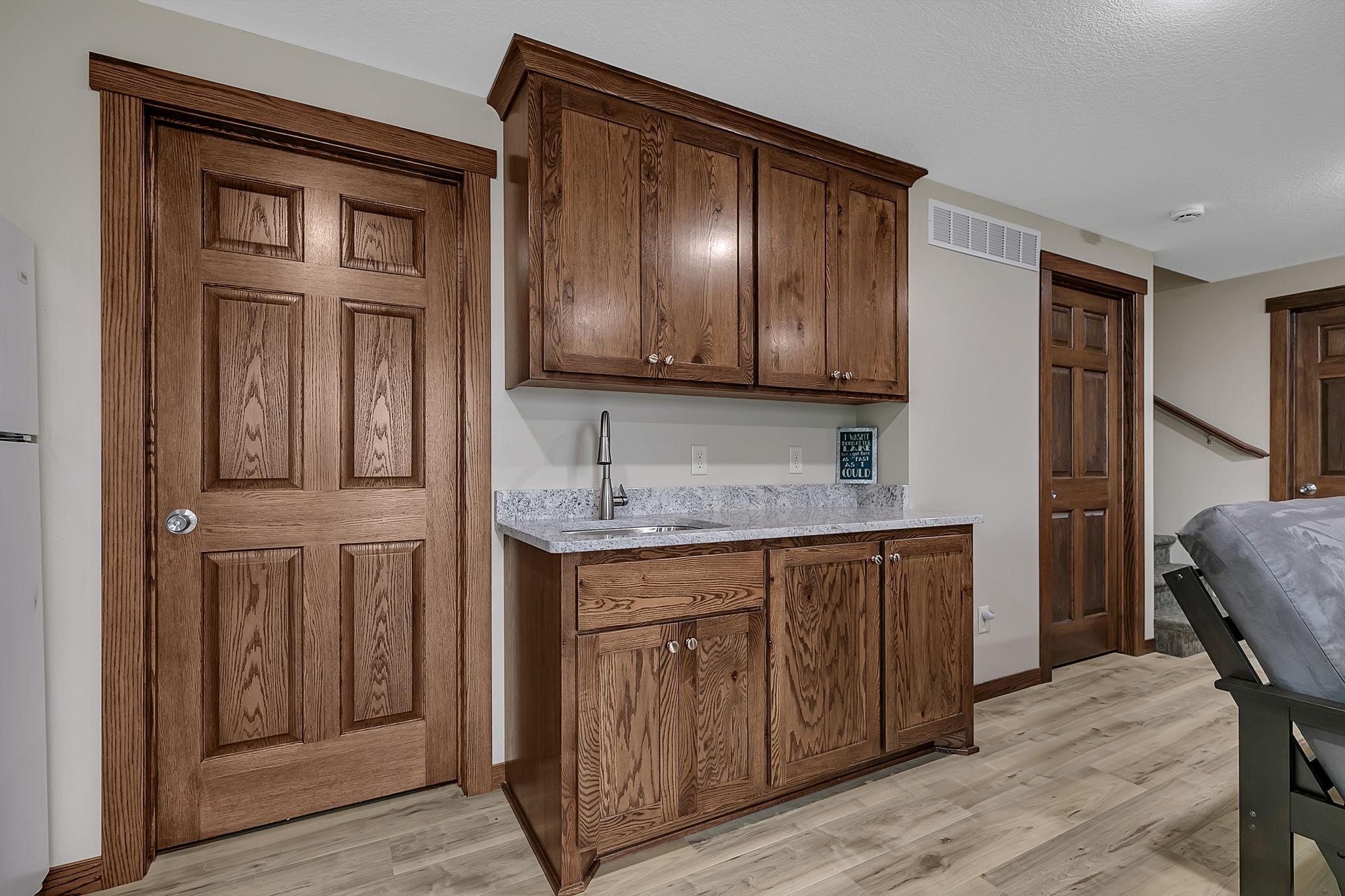 Wet bar!